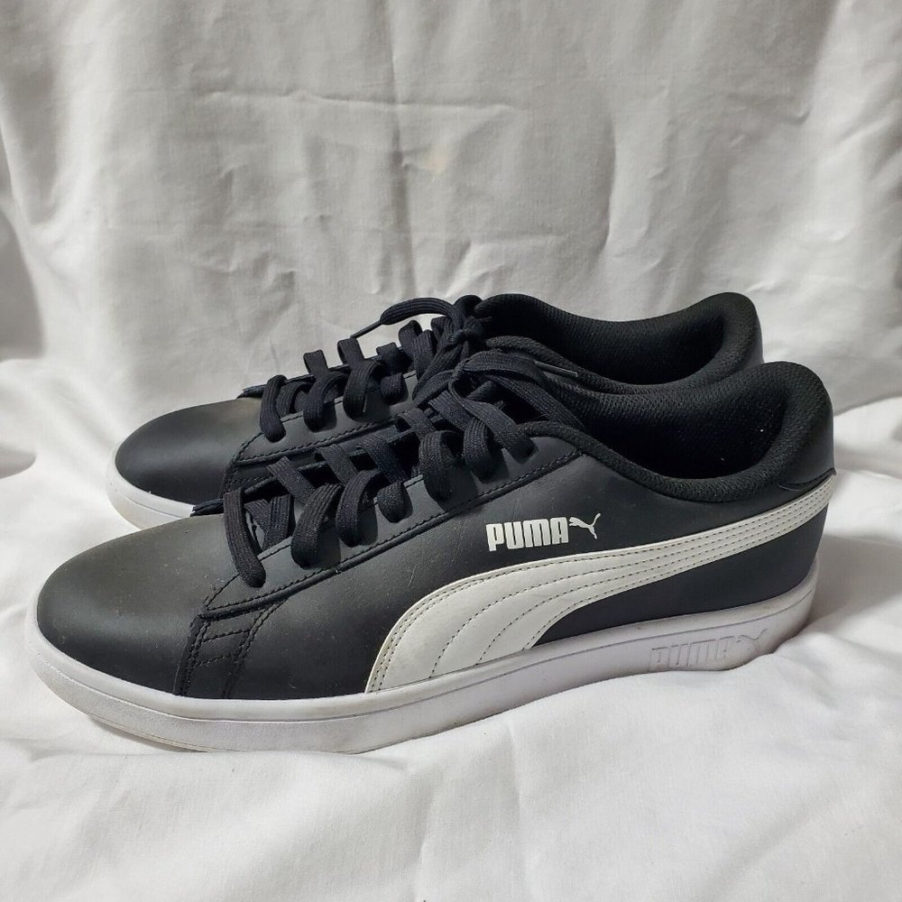 Size 12 PUMA Smash V2 Black - 374513-04